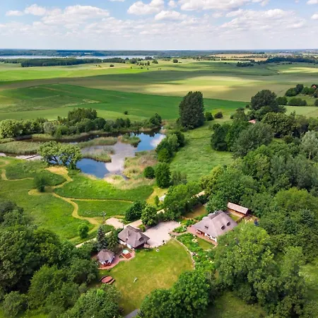 Ferienhaus Dworek Krola Stanislawa - Malinowy Węgorzewo