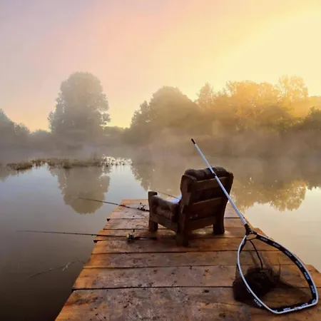 Dworek Krola Stanislawa - Malinowy Ferienhaus *
